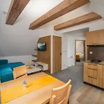 Pri Jazere Podbanske * Vysoké Tatry