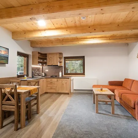 Pri Jazere Podbanske Aparthotel *