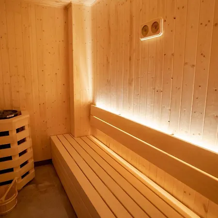 Pri Jazere Podbanske Aparthotel *