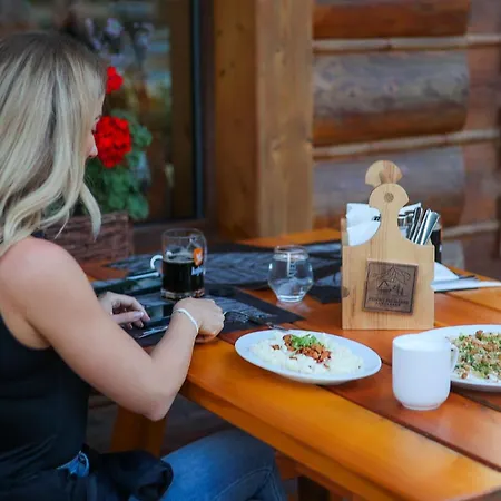 Pri Jazere Podbanske Aparthotel